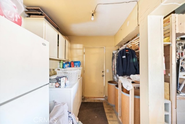 429 Colfax Circle, Corona CA: https://media.crmls.org/medias/4674e097-91ba-4f82-95f7-49563e97d196.jpg