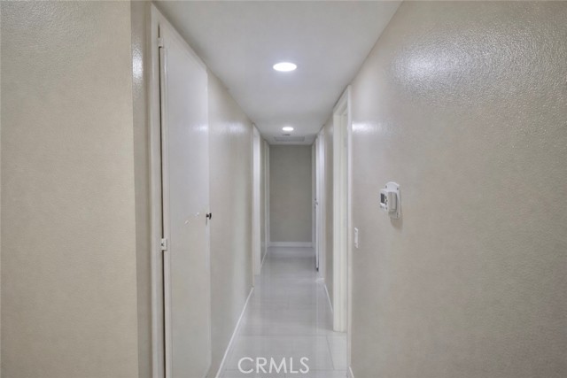 Detail Gallery Image 14 of 17 For 1912 E Clifpark, Anaheim,  CA 92805 - 4 Beds | 2 Baths