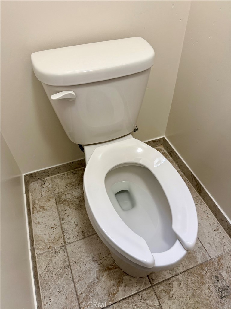 https://media.crmls.org/medias/46758612-4724-43a4-9fdd-8633951ba8d4.jpg?preset=X-Large