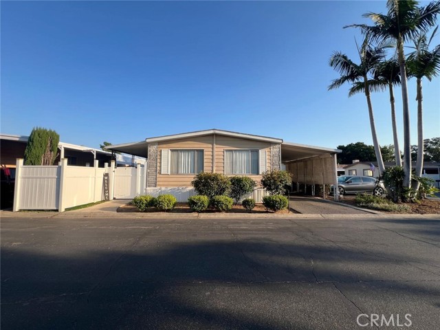 Detail Gallery Image 1 of 34 For 201 W Collins Ave #40,  Orange,  CA 92867 - 2 Beds | 2 Baths