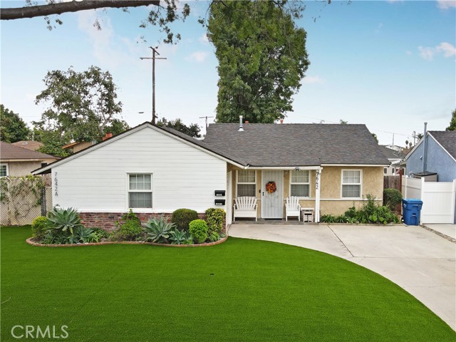 Detail Gallery Image 2 of 19 For 7642 Arnett, Downey,  CA 90241 - 2 Beds | 1 Baths