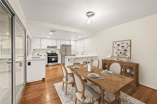 1830 Silver Oak Way, Hemet CA: https://media.crmls.org/medias/467763c5-75ad-46df-9f75-343cb3028442.jpg