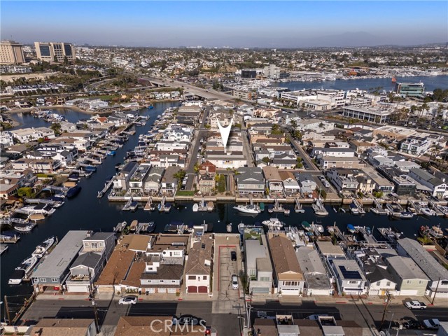 Detail Gallery Image 28 of 31 For 502 36th a,  Newport Beach,  CA 92663 - 2 Beds | 2 Baths