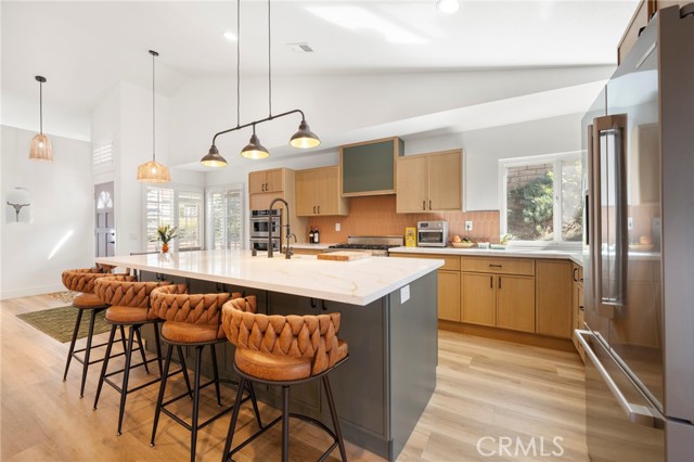 2304 Trickling Creek Drive, La Verne CA: https://media.crmls.org/medias/46795a6c-9b95-4047-a0e1-82bf97f47d70.jpg