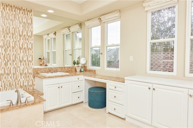 467985b7 Ef56 4517 B3e6 Beb05c63eb24