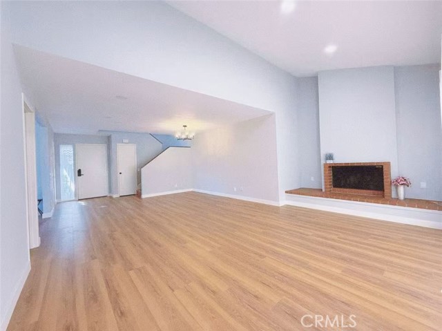 Detail Gallery Image 6 of 26 For 239 Linwood Ave #E,  Monrovia,  CA 91006 - 3 Beds | 3 Baths