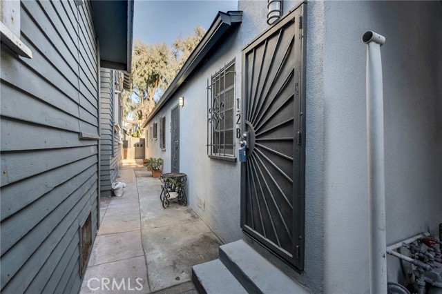Detail Gallery Image 35 of 37 For 24 20th Ave, Venice,  CA 90291 - – Beds | – Baths