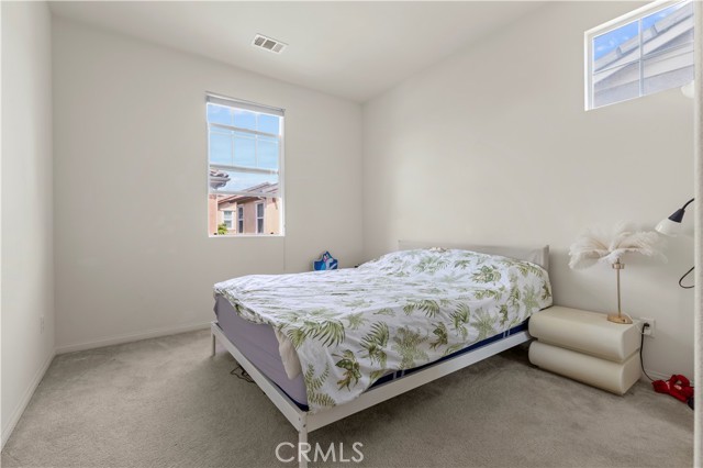 Detail Gallery Image 13 of 26 For 6049 Snapdragon, Corona,  CA 92880 - 3 Beds | 2/1 Baths