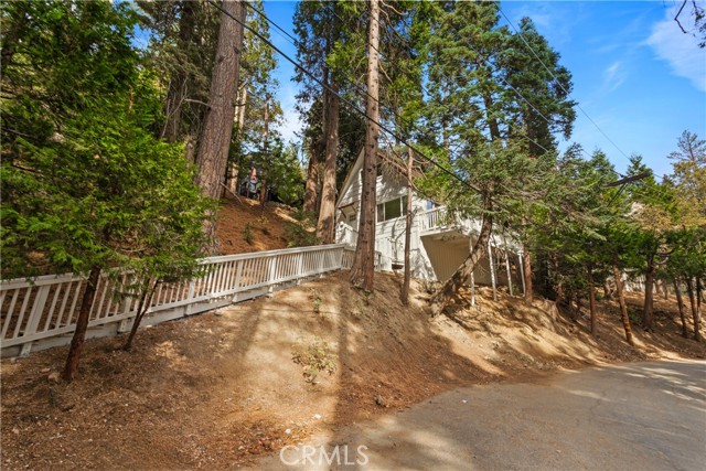 Detail Gallery Image 33 of 33 For 354 Hillside Rd, Lake Arrowhead,  CA 92352 - 2 Beds | 1 Baths