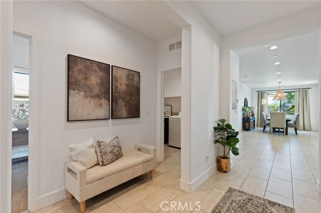 Detail Gallery Image 7 of 62 For 1022 Moonrise, Madera,  CA 93636 - 4 Beds | 2/1 Baths