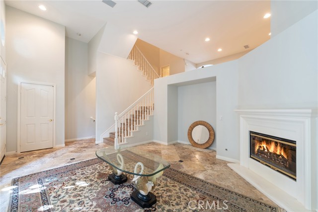 Detail Gallery Image 22 of 49 For 6267 Pacific Pointe Dr, Huntington Beach,  CA 92648 - 3 Beds | 2/1 Baths