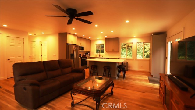 Detail Gallery Image 7 of 21 For 15815 Bottle Rock, Cobb,  CA 95426 - 2 Beds | 1 Baths