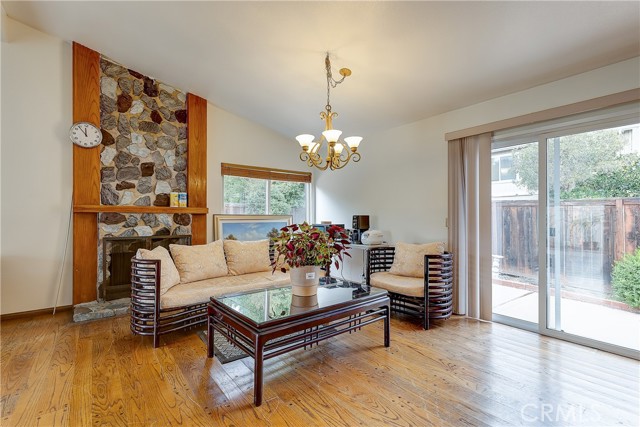 Detail Gallery Image 4 of 21 For 32 Blazing Star, Irvine,  CA 92604 - 5 Beds | 4 Baths