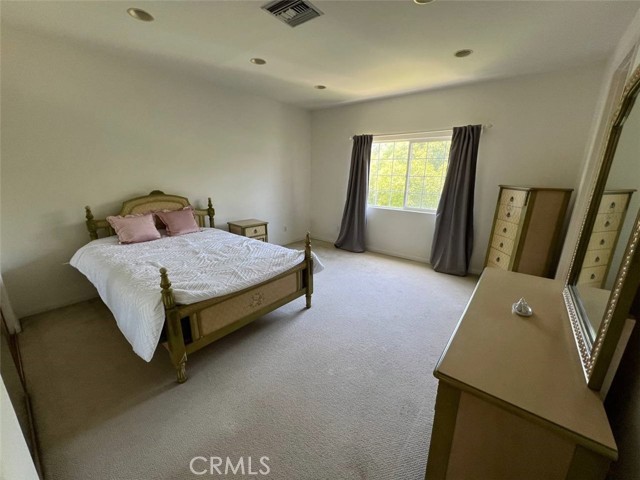 4751 Haskell Avenue, Encino CA: https://media.crmls.org/medias/467ec4ed-c32f-4d59-8c92-990e6f87bbd3.jpg