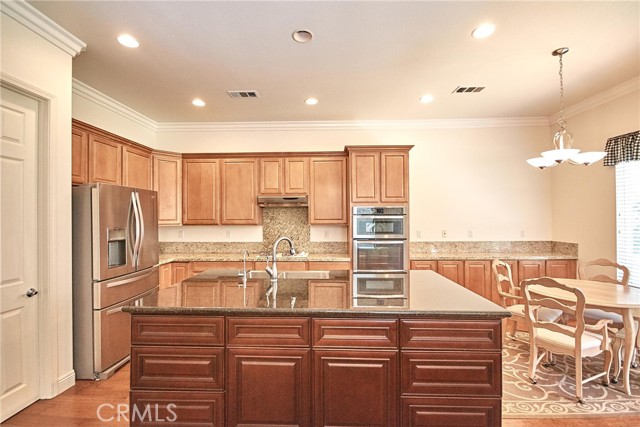 Detail Gallery Image 21 of 62 For 13862 Dearborn St, Corona,  CA 92880 - 5 Beds | 3 Baths