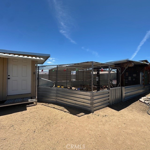 15680 Larch Street, Hesperia CA: https://media.crmls.org/medias/46801ce7-0de9-4eef-99f7-cd4c43d820ec.jpg