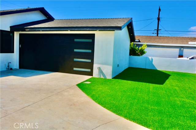 Detail Gallery Image 3 of 19 For 12350 Brock Ave, Downey,  CA 90242 - 3 Beds | 2 Baths