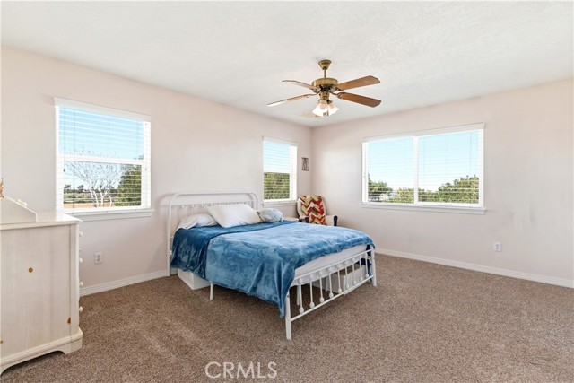 Detail Gallery Image 26 of 58 For 7330 Smoke Tree, Phelan,  CA 92371 - 4 Beds | 3 Baths