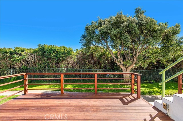 469 26th Street, Manhattan Beach, California 90266, 4 Bedrooms Bedrooms, ,2 BathroomsBathrooms,Residential,Sold,26th Street,SB24050085