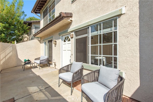 Detail Gallery Image 5 of 31 For 28 Exeter #19,  Irvine,  CA 92612 - 2 Beds | 2/1 Baths