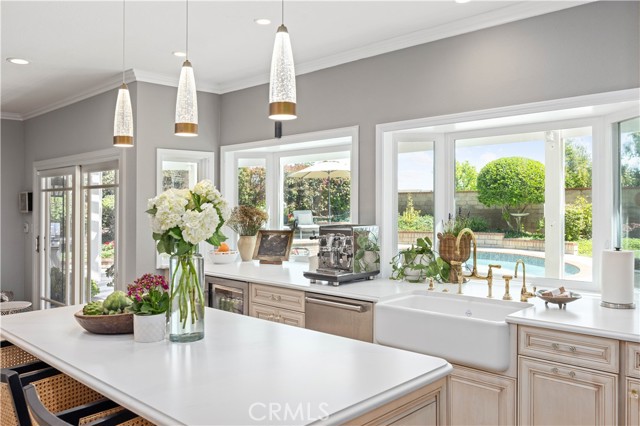 21035 Timber Ridge Road, Yorba Linda CA: https://media.crmls.org/medias/46819d24-a035-46a3-86ca-0088c975e5b6.jpg