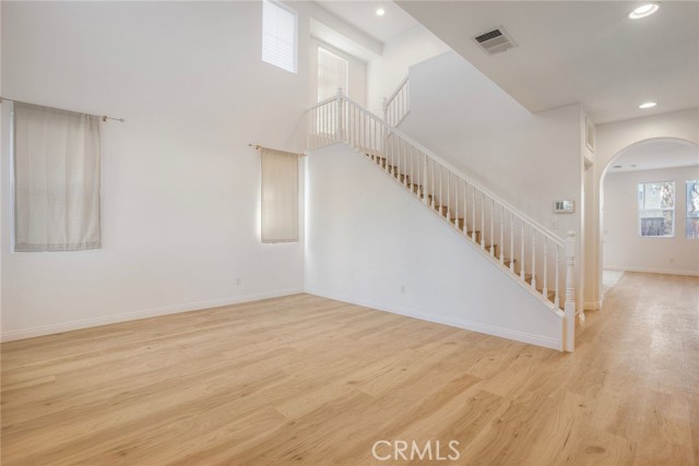 Detail Gallery Image 10 of 59 For 34619 Chinaberry, Winchester,  CA 92596 - 5 Beds | 3 Baths