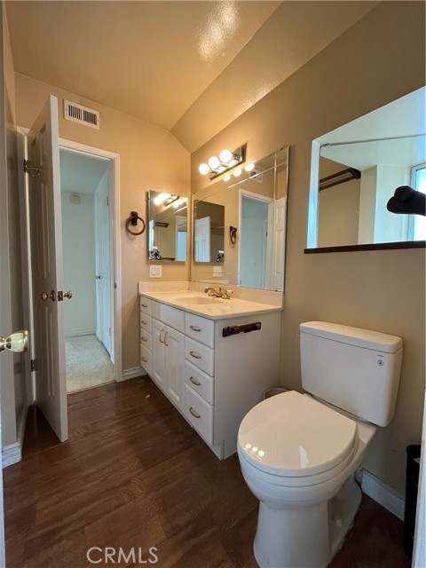 27014 Helmond Drive, Calabasas CA: https://media.crmls.org/medias/4682b5eb-0088-4807-8ea6-afe3809a7d74.jpg