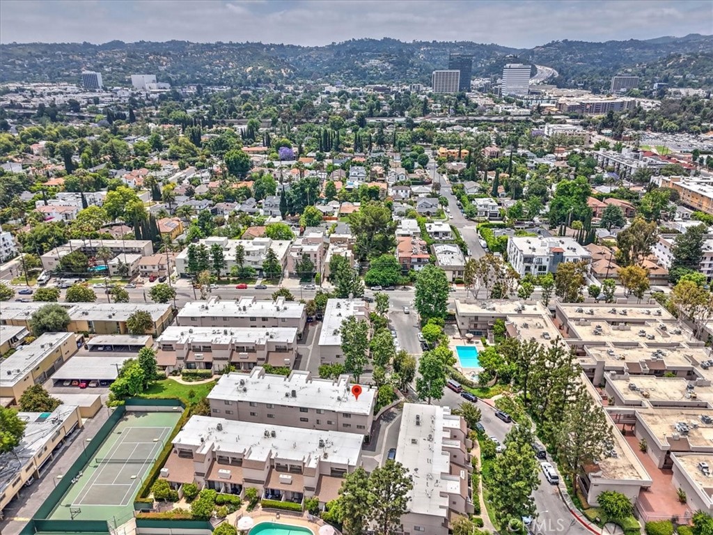 https://media.crmls.org/medias/46841b05-1ca1-4b06-90a8-62add43430f6.jpg?preset=X-Large