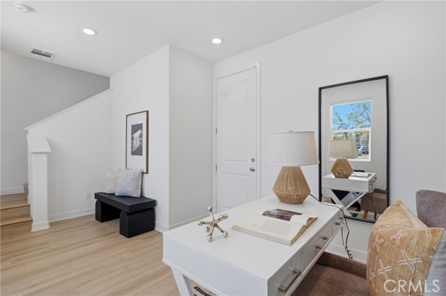 Detail Gallery Image 28 of 60 For 253 Sash, Irvine,  CA 92618 - 2 Beds | 2/1 Baths