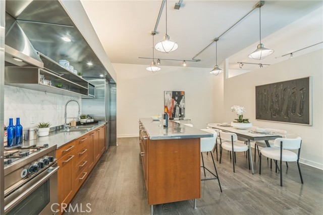 4080 Glencoe, Marina del Rey CA: https://media.crmls.org/medias/4684a76a-a826-4b1f-a18c-5d271399b60f.jpg