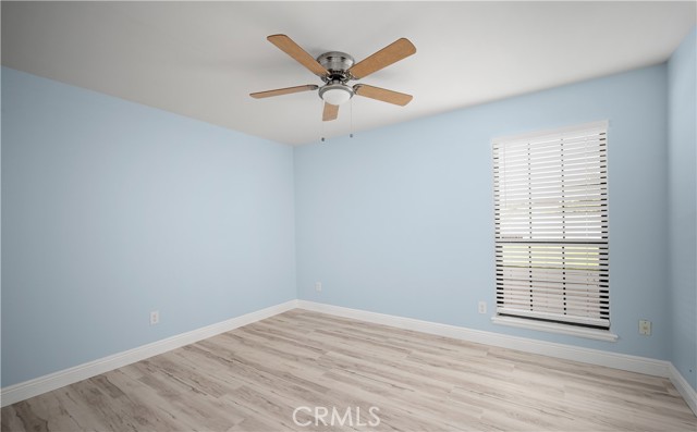 Image 11 of 33 For 791 Redwood Avenue
