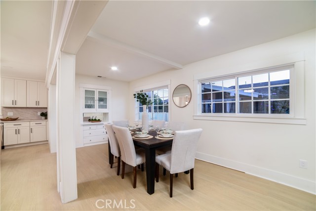 748 N Kenmore, Los Angeles CA: https://media.crmls.org/medias/4684ffba-adea-4641-8029-d72374943e20.jpg