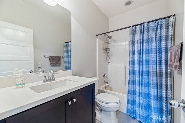 Image 24 of 36 For 43078 Avenida Amistad
