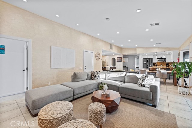 1757 Park View Drive, Palm Springs CA: https://media.crmls.org/medias/468677d3-4999-456d-af3c-c1067057a6d3.jpg