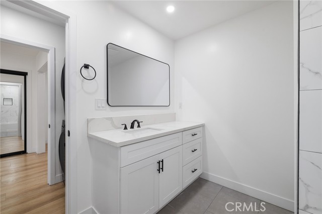 Detail Gallery Image 11 of 18 For 17000 Burbank Bld #301,  Encino,  CA 91316 - 2 Beds | 2 Baths