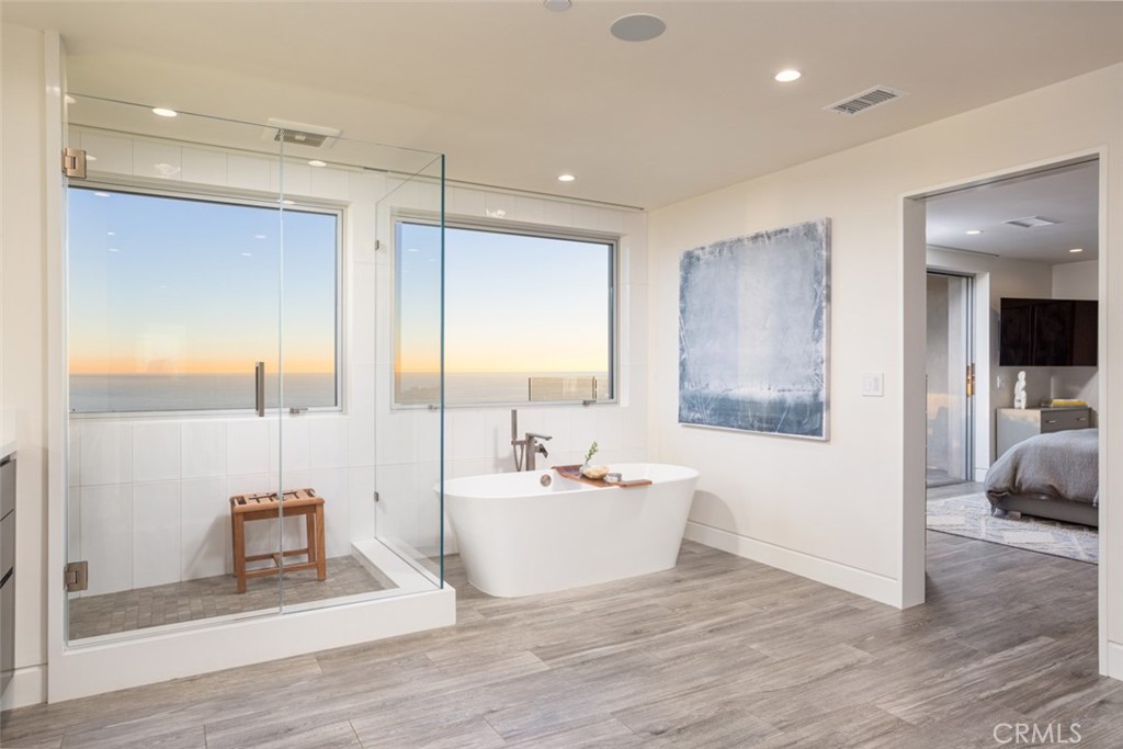 4686e250 43d6 49a5 B707 328e0ce0e186