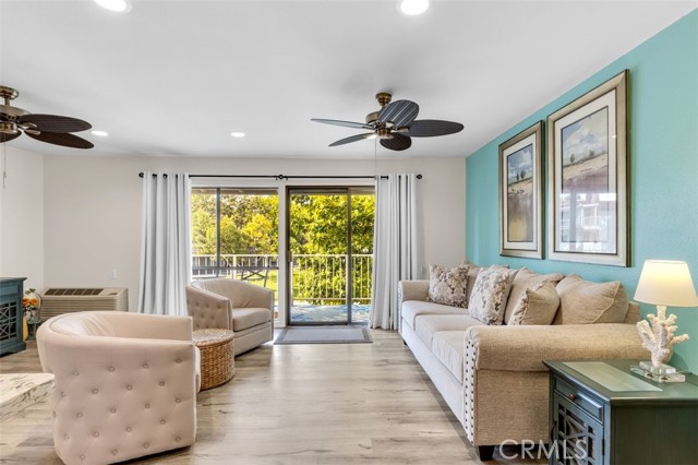 Detail Gallery Image 11 of 41 For 2096 Ronda Granada #O,  Laguna Woods,  CA 92637 - 2 Beds | 2 Baths