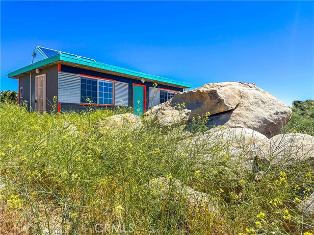 Detail Gallery Image 9 of 30 For 12345 Horseshoe Trl, Pioneertown,  CA 92268 - 0 Beds | 1 Baths