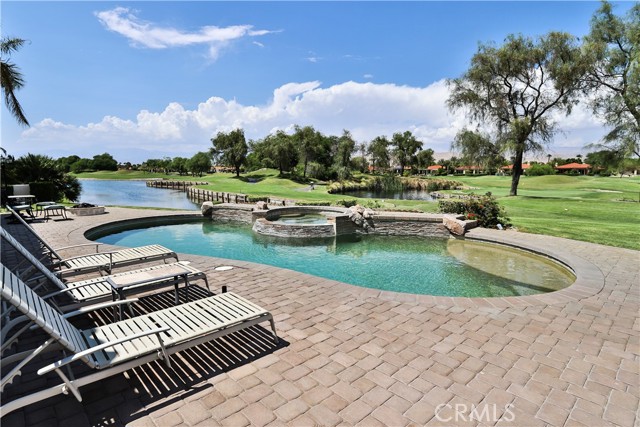 Detail Gallery Image 14 of 18 For 134 Royal Saint Georges Way, Rancho Mirage,  CA 92270 - 3 Beds | 3/1 Baths