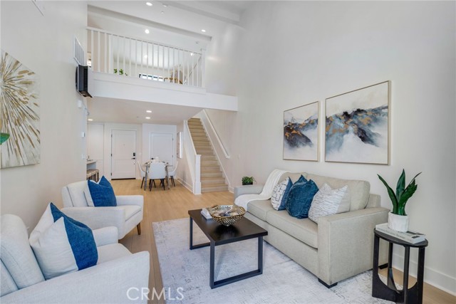 Image 4 of 39 For 1103 Catania Ct.  207