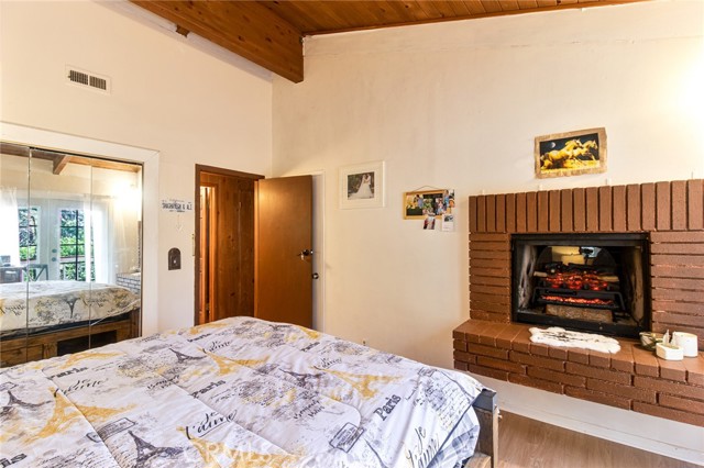 Detail Gallery Image 10 of 27 For 28975 Alder Ter, Cedar Glen,  CA 92321 - 4 Beds | 2 Baths