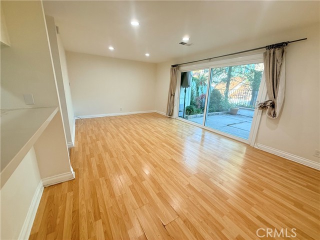 Detail Gallery Image 5 of 19 For 770 Tuolumne, Thousand Oaks,  CA 91360 - 3 Beds | 1/1 Baths