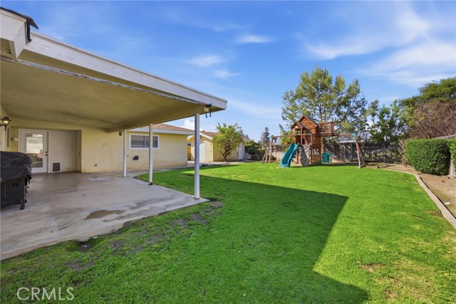 Detail Gallery Image 40 of 46 For 2505 Courtleigh, Bakersfield,  CA 93309 - 3 Beds | 2 Baths