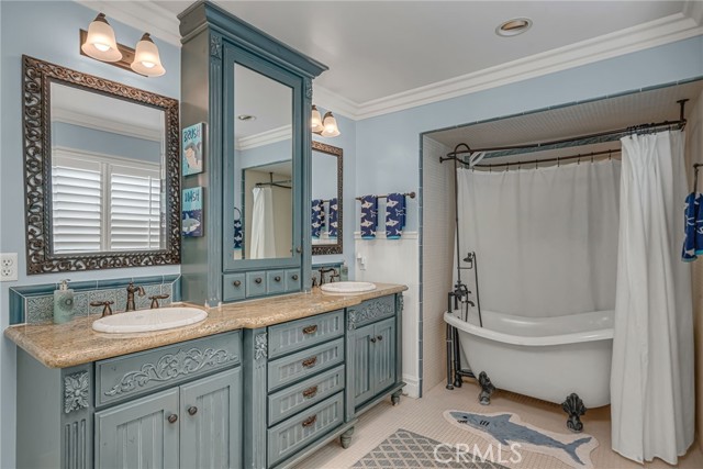 Detail Gallery Image 24 of 38 For 309 21st, Huntington Beach,  CA 92648 - 4 Beds | 3/1 Baths