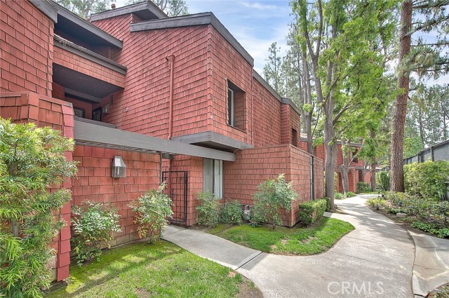Detail Gallery Image 1 of 58 For 348 S Prospectors Rd #8,  Diamond Bar,  CA 91765 - 2 Beds | 2 Baths