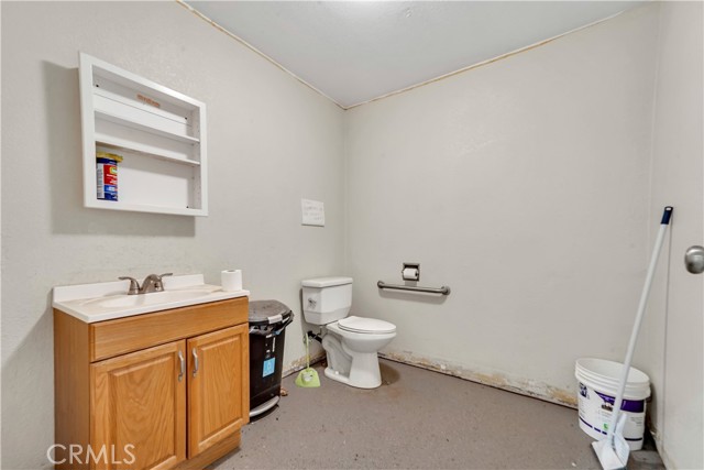 Image 16 of 27 For 19901 Neuralia Road