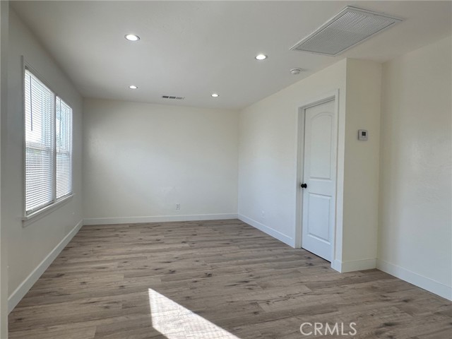 Detail Gallery Image 5 of 19 For 3136 Monterey St, Bakersfield,  CA 93306 - 1 Beds | 1 Baths