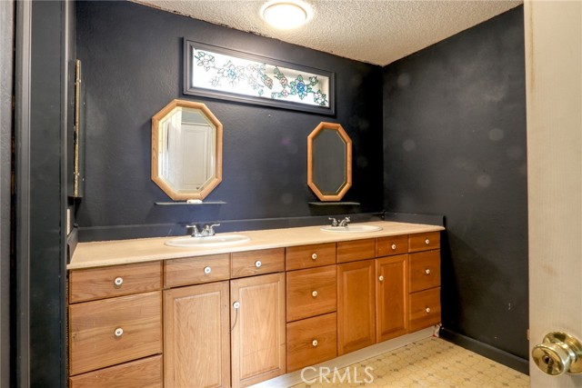 Detail Gallery Image 16 of 32 For 8657 Cedar Dr, Rancho Cucamonga,  CA 91730 - 4 Beds | 2/1 Baths
