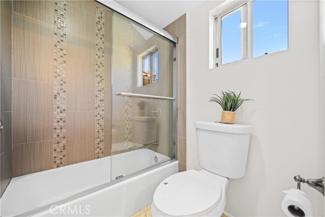 32 Belcanto, Irvine CA: https://media.crmls.org/medias/468d1b56-120e-4297-8026-0a42c80e6637.jpg