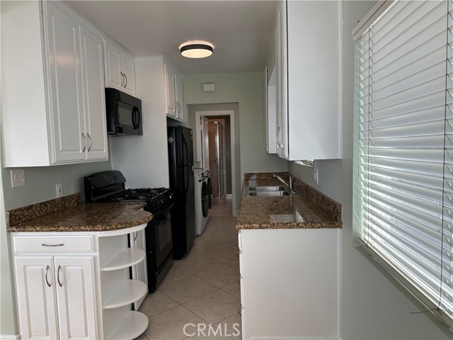 Detail Gallery Image 6 of 26 For 220 Grandview a,  Laguna Beach,  CA 92651 - 1 Beds | 1 Baths